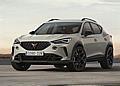 Der CUPRA Formentor VZ5 bringt es mit seinem 2,5-TSI-Fünfzylindermotor auf 390 PS und 480 Nm Drehmoment – der maximale Ausdruck eines Performance-Verbrenners für Automobil-Enthusiasten.